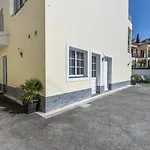 Flowers Island House 4