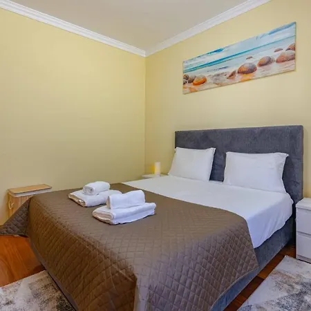 Flowers Island House 4 Feriehus *