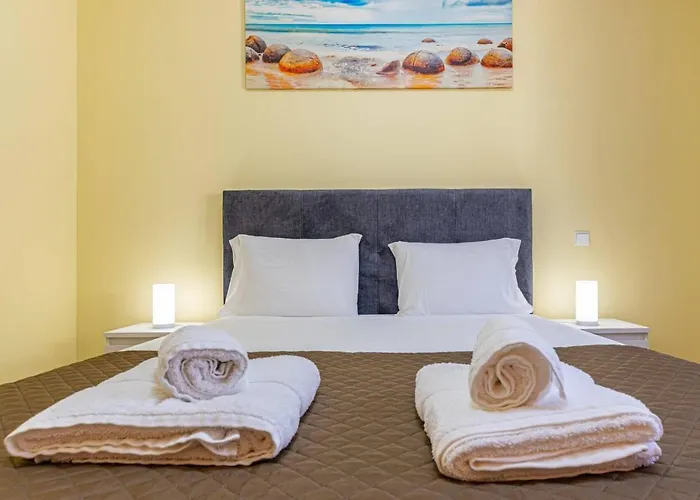 Flowers Island House 4 Caniço